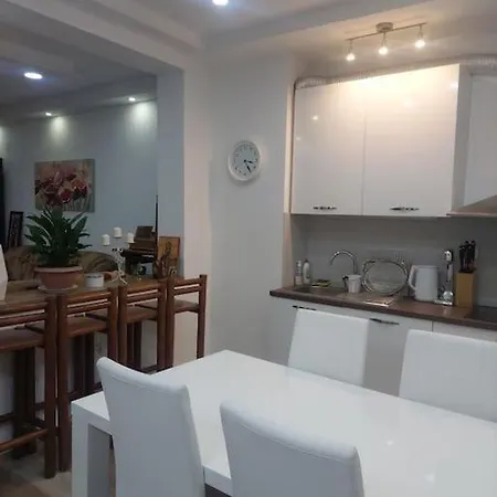 Mandarina Lux Apartment *